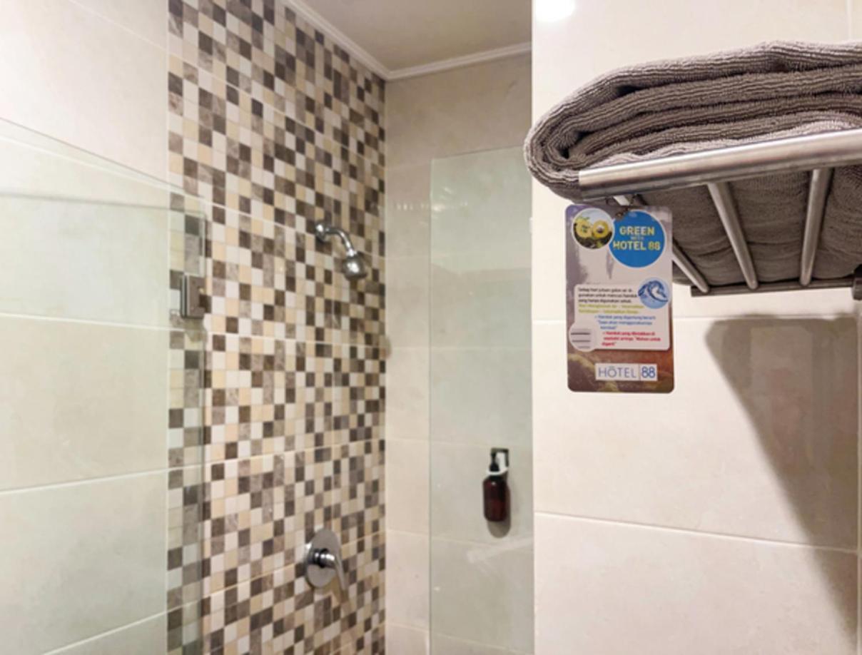 Hotel 88 Embong Kenongo - Kayun Surabaya