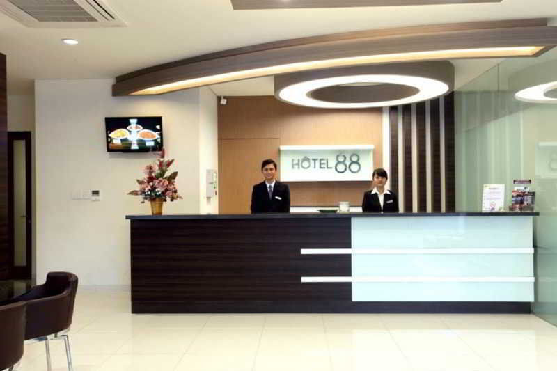 Hotel 88 Embong Kenongo - Kayun